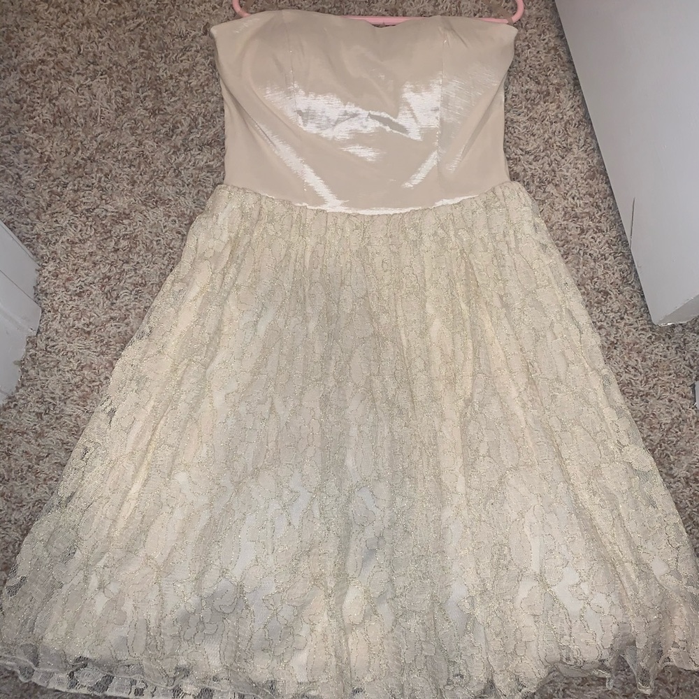 Strapless dress